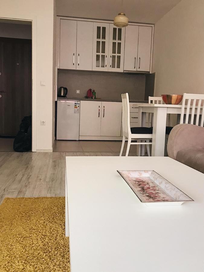 شقة Blini Complex بريشتاين المظهر الخارجي الصورة